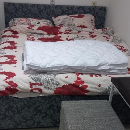 Big Bed, Rumenacka 7 Novi Sad Exterior foto